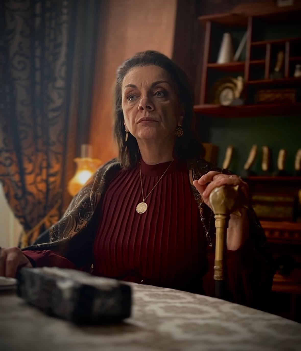 DRAGOSTE PE MUCHIE DE CUȚIT (Love on the Cutting Edge) — visuel 2
